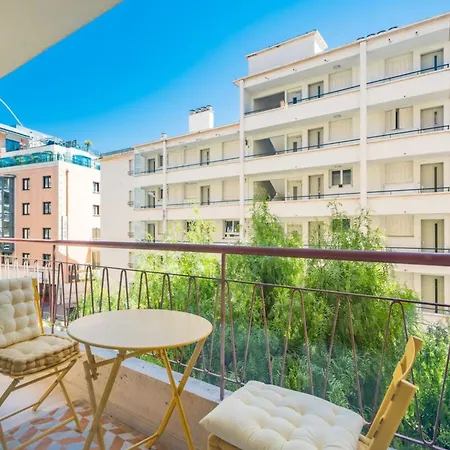Apartment Brand New 2 Bedroom In The Heart Of Cannes